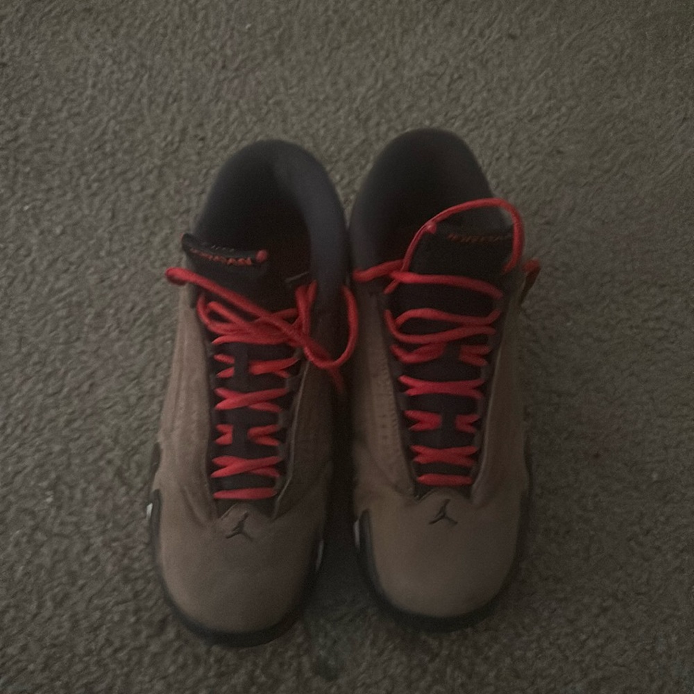 retro jordan 14s 8/10